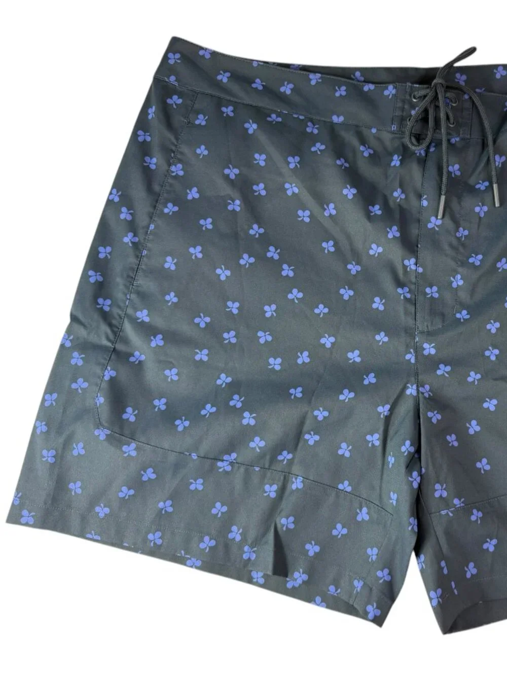 New NWT Outdoor Voices Shorts Purple Clover Pattern.  Drawstring. Size Men's XXL